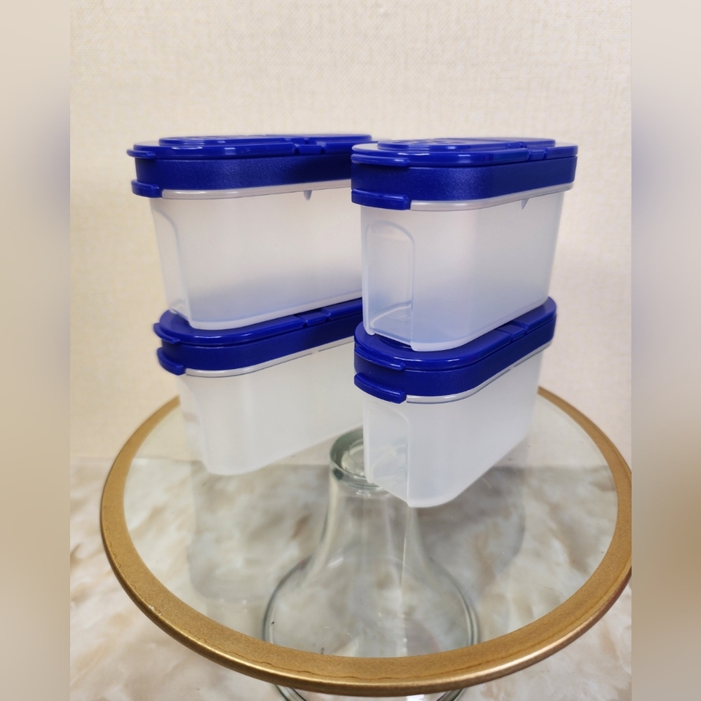 New Tupperware Set of 4 Blue and Clear Spice Containers - Picture 2 of 2